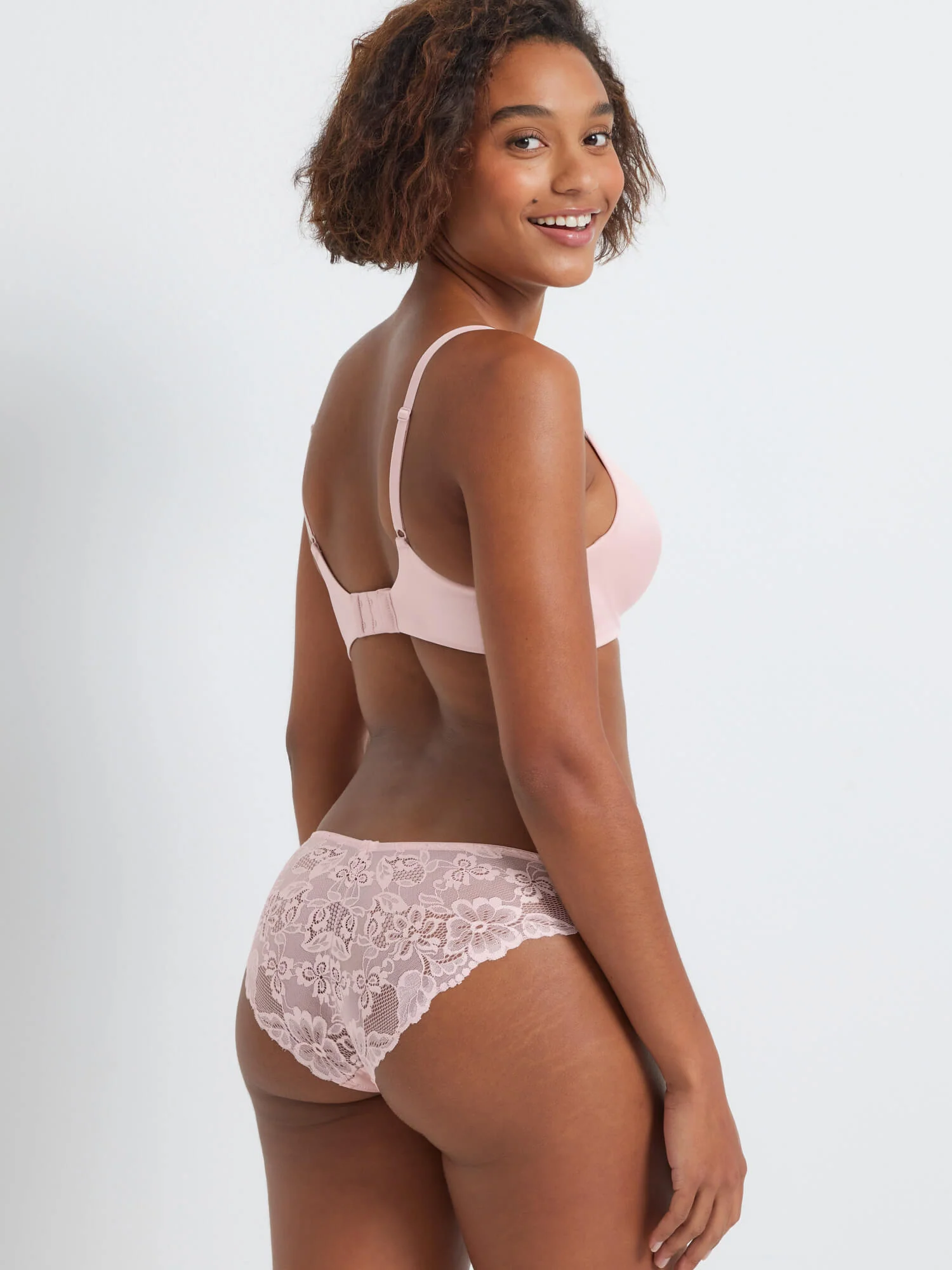 Smooth Comfort T-Shirt Bra - Image 5