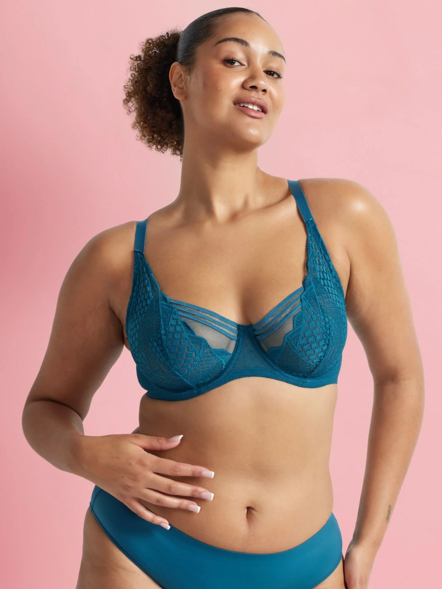 Hold Up Epic Lace Underwire Bra - Image 2